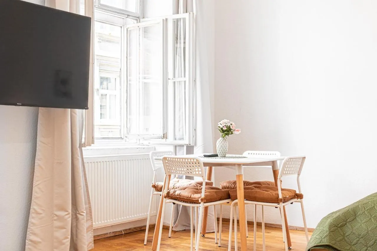 Smart 2Br Apt. Perfect For Longstays Near Rennweg Vienna Apartment